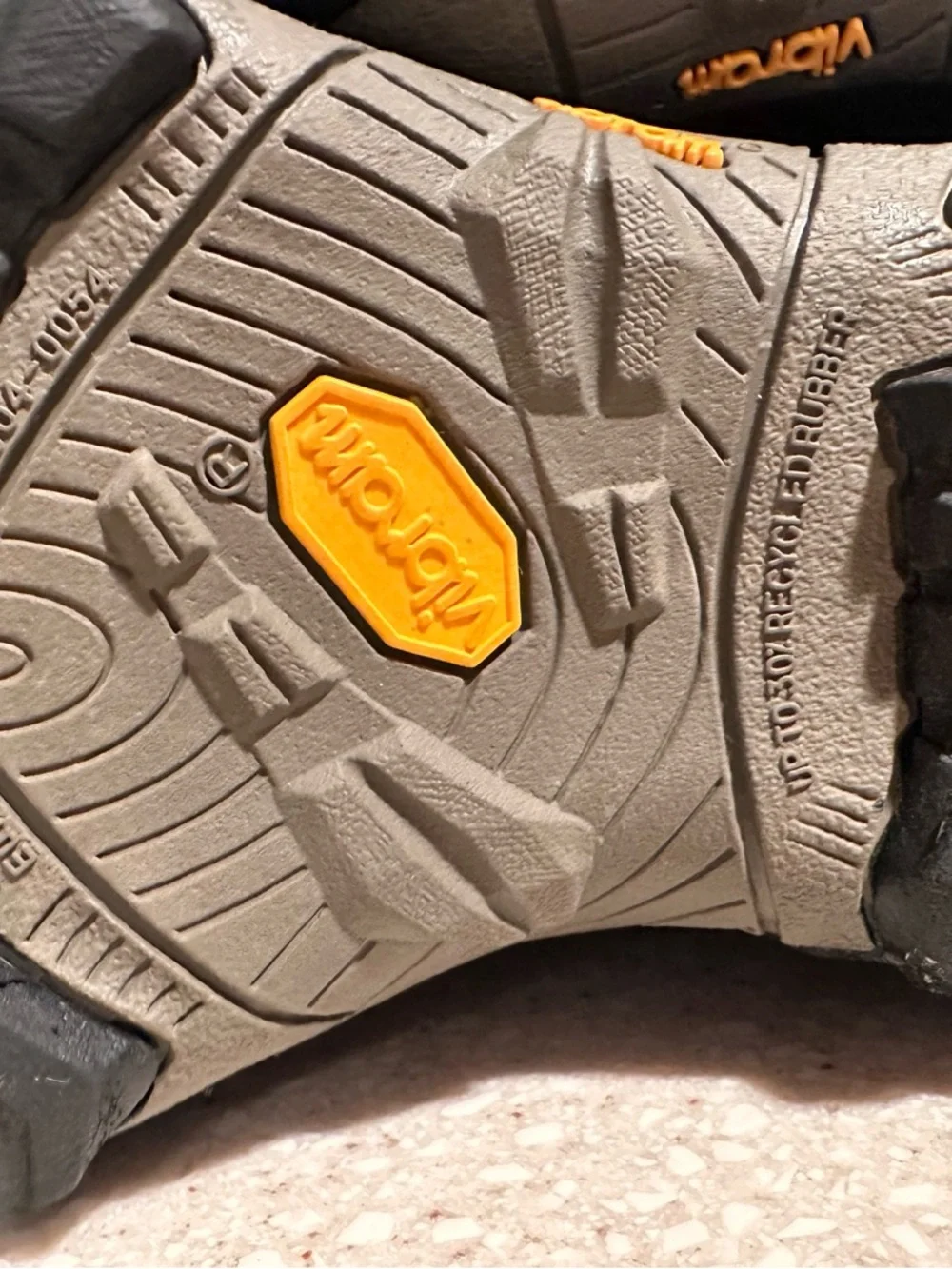 Patagonia Nomad GTX Men's Hiking Boots - Gore-Tex Leather Vibram RETIRED US 8